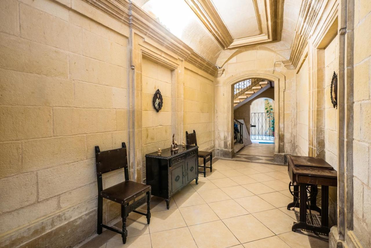 Valletta Main Street Apartment DELUXE Eksteriør bilde