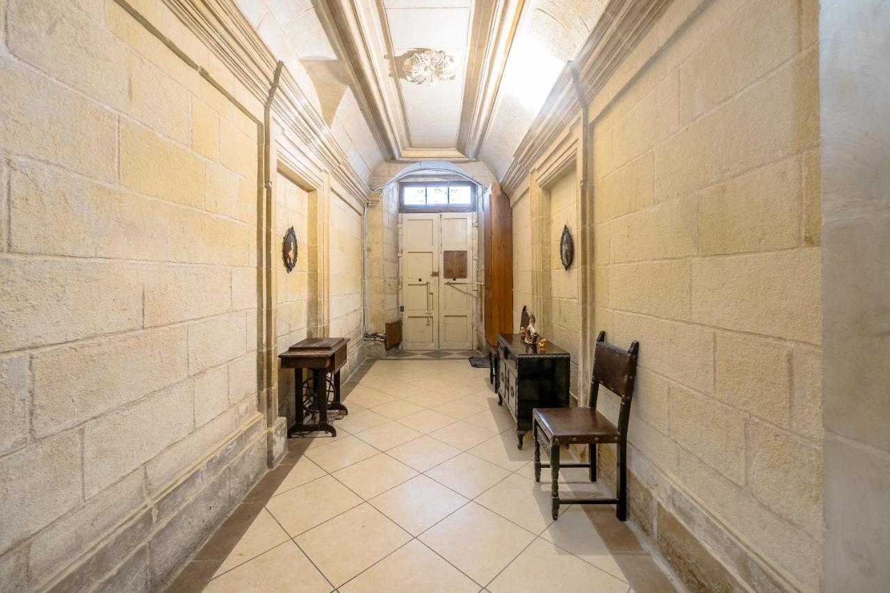 Valletta Main Street Apartment DELUXE Eksteriør bilde